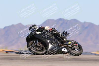 media/Oct-20-2024-CVMA (Sun) [[d4a3dff211]]/Race 16-Formula Middleweight/